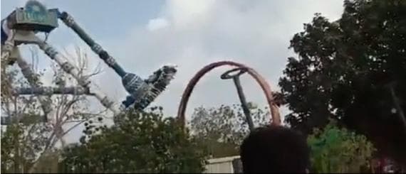 Vídeo: brinquedo em parque se rompe e duas pessoas morrem