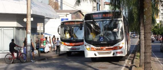 Ônibus em Ipatinga só irão circular com passageiros sentados, diz secretário