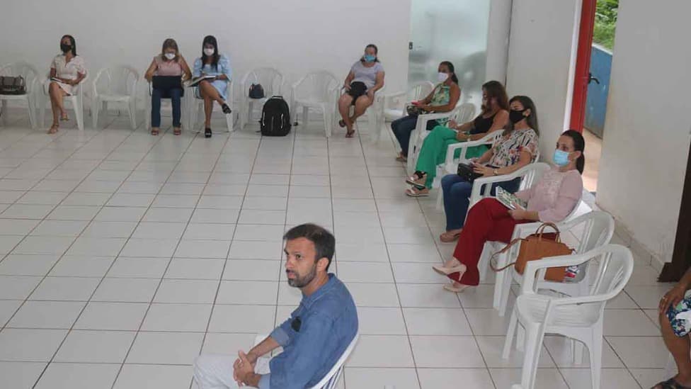 Comissão debate retorno às aulas presenciais em Santana do Paraíso