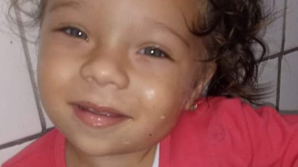 Criança de 2 anos é morta pela própria mãe