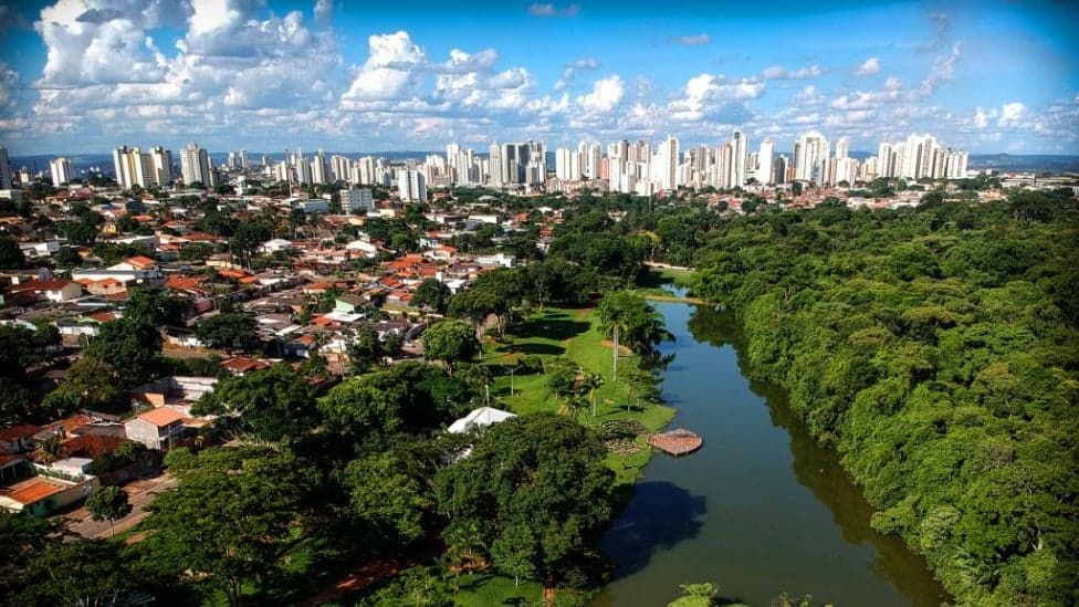 Veja o que funcionará no comércio de Goiânia neste feriado 