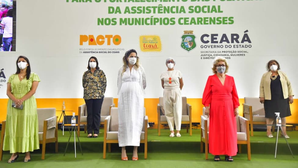 Governo e municípios definem ações para o fortalecimento das políticas da Assistência Social