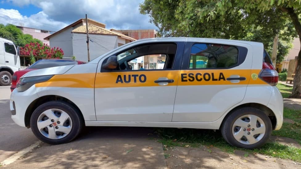 Alta dos combustíveis faz CNH ficar mais cara no Vale do Aço 