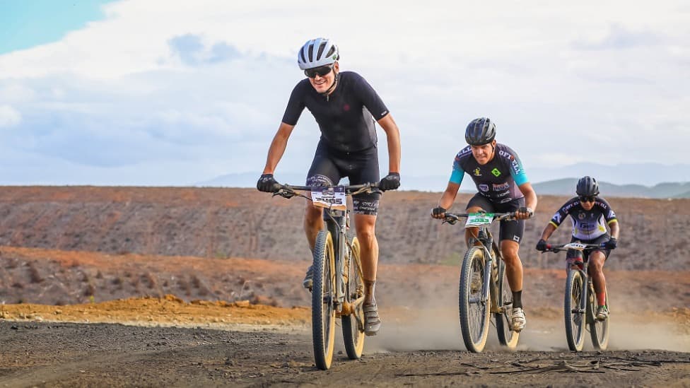 Competição de Mountain Bike reúne 180 atletas em Santana do Paraíso