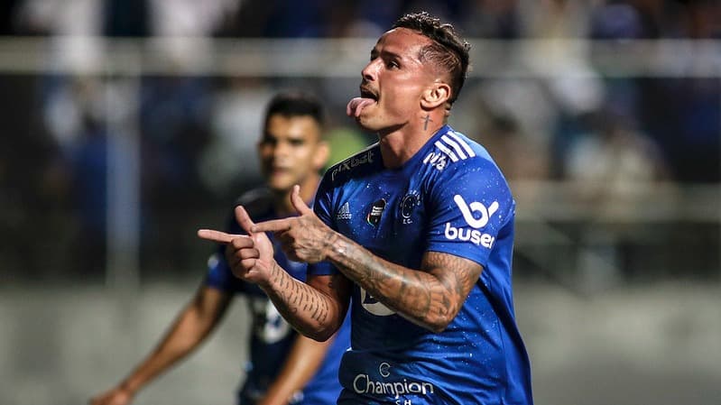 Cruzeiro goleia o Náutico e inicia contagem regressiva para subir