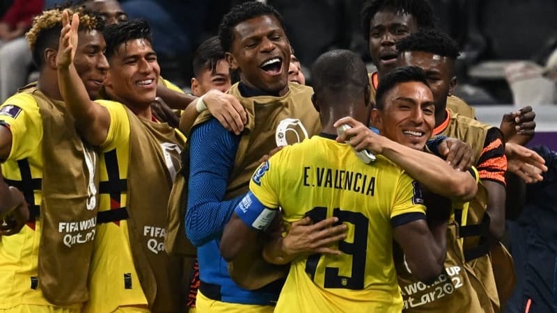 Valencia brilha, marca dois gols e Equador vence Catar na abertura da Copa do Mundo 2022