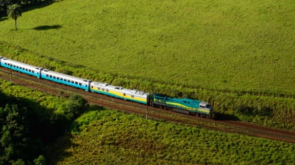 Após reavaliação, trem de passageiros da Estrada de Ferro Vitória a Minas é suspenso novamente