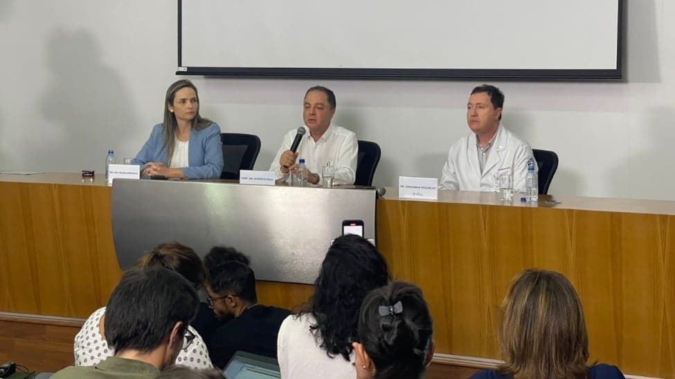 Equipe médica fala sobre cirurgia do presidente Lula