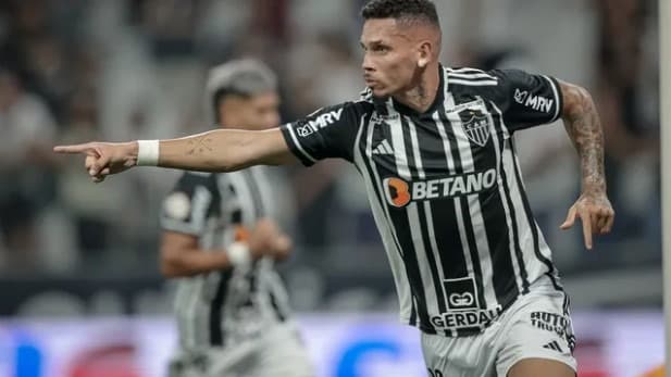 Mosquito marca no fim e Corinthians arranca empate com Cruzeiro