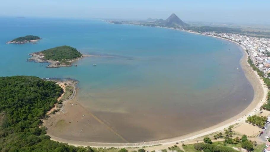 Turista de Minas Gerais morre por afogamento no Espírito Santo durante feriado
