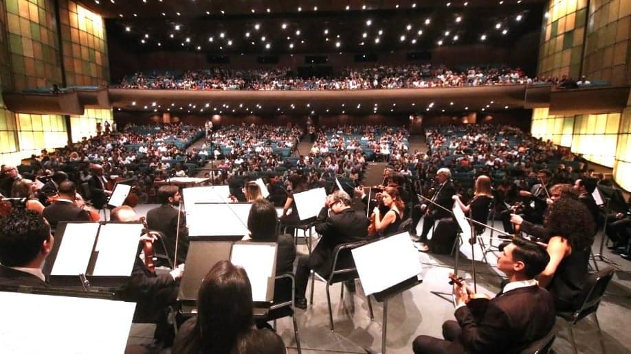 Maestro alemão estreia em Belo Horizonte com concertos clássicos