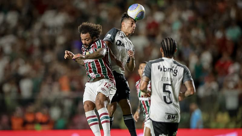 Fluminense e Atlético-MG empatam em jogo eletrizante no Brasileirão