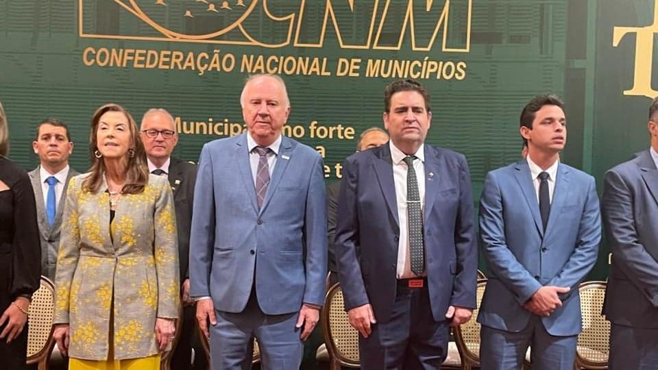 Marcos Vinicius toma posse como 1º vice-presidente da Confederação Nacional de Municípios 
