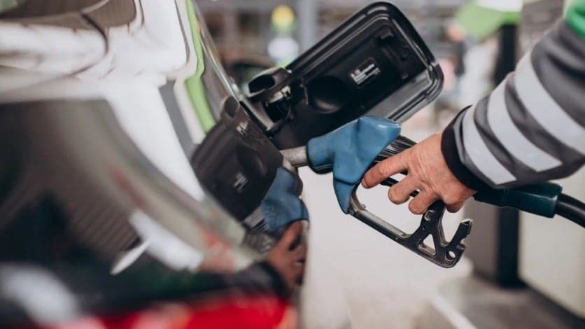 Minas Gerais autua seis postos de combustíveis por mês devido à qualidade