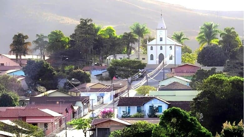 Visite Serra da Saudade: a menor cidade do Brasil e sua lenda histórica