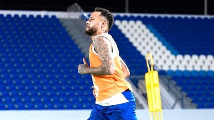 Neymar volta aos treinos no al hilal após lesão no joelho