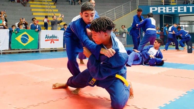  Festival de Judô de Timóteo reúne centenas de jovens de oito cidades 