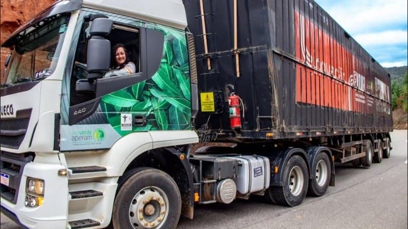 Fundação Aperam lança projeto Mulheres Motoristas no Vale do Aço