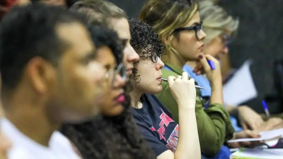 Candidatos já podem consultar notas do CNU; envio de títulos ocorre nos dias 9 e 10