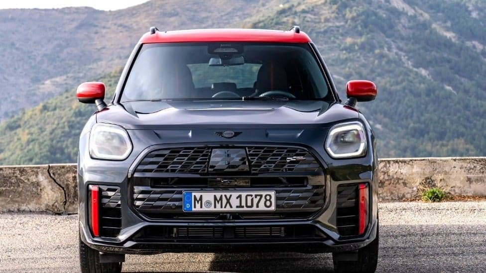 Mini John Cooper Works Countryman All4 chega ao Brasil com motor de 317 CV