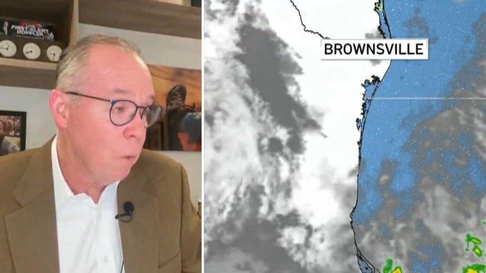 Meteorologista se emociona ao relatar furacão Milton nos EUA