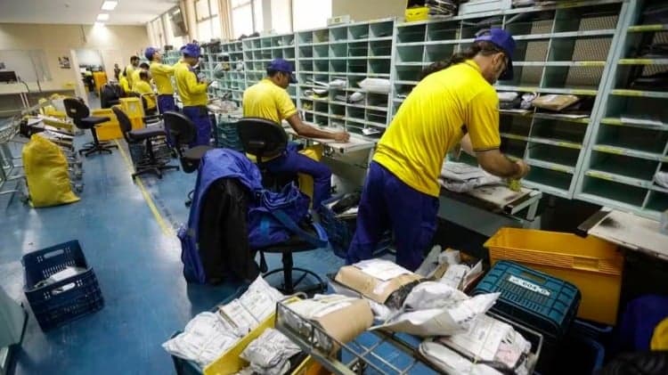 Concurso dos Correios ultrapassa 1,2 milhão de inscritos e inscrições seguem até dia 28