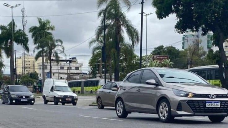 Licenciamento de veículos com placas finais 7, 8, 9 e 0 passa a ser exigido em Minas Gerais