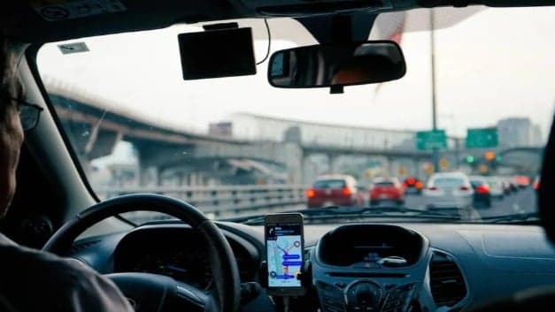 Novo recurso da Uber exige código para início de viagem