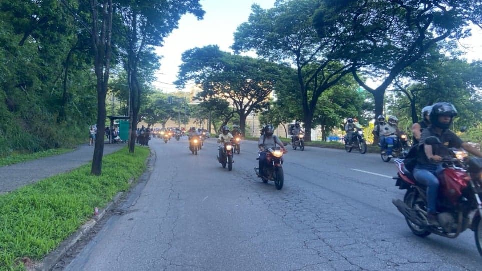 Trânsito é liberado na avenida Pedro Linhares após acidente fatal 