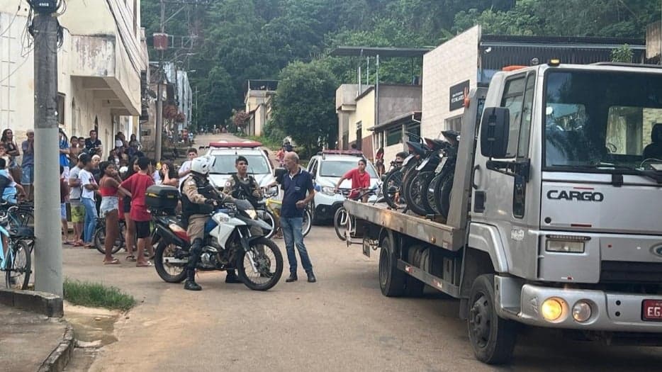 Operação "Cavalo de Aço" apreende motocicletas e bicicletas motorizadas em Coronel Fabriciano