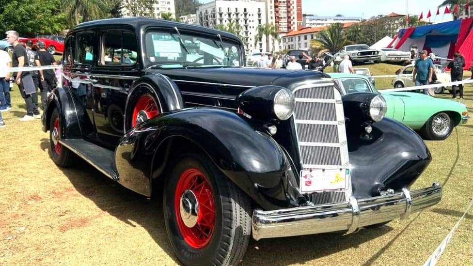 Evento de carros antigos reúne raridades e histórias em São Roque (SP)