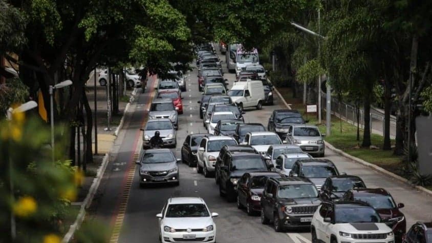 Assembleia de MG aprova adiamento do IPVA para fevereiro em 1º turno