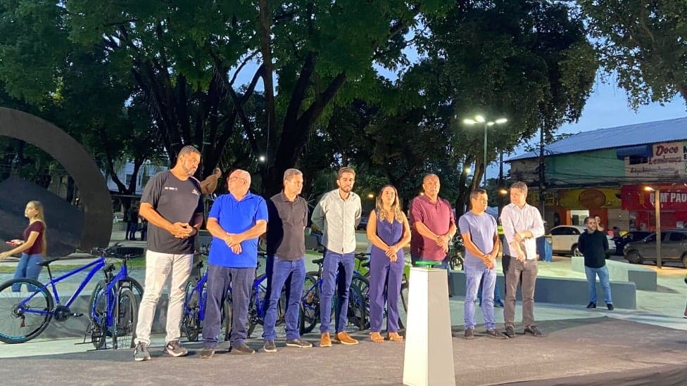 Revitalizada e renomeada, Praça dos Pioneiros em Ipatinga é entregue com luzes natalinas e sorteios