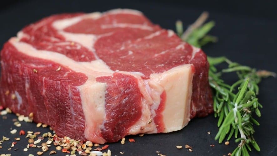 Carnes ficam 12,4% mais caras para as festas de fim de ano em 2024, aponta Abras