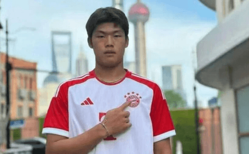 Jovem zagueiro morre após pancada na cabeça durante amistoso