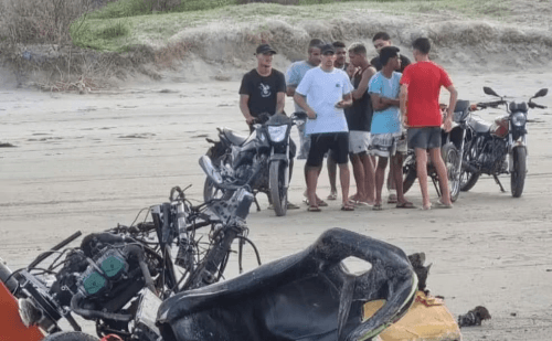Girocóptero cai em praia do RN e mata dois em passeio turístico