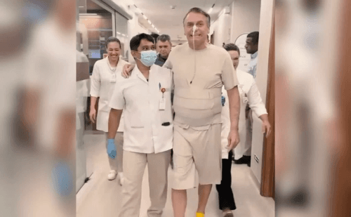 Bolsonaro aceita alimentação leve após 17 dias sem comer