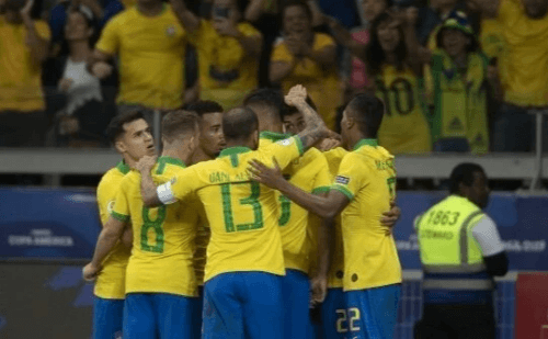 Camisa vermelha da Seleção tem 90% de rejeição nas redes sociais