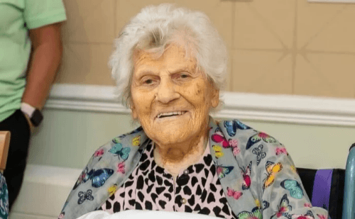 Brasileira morre e britânica assume posto de pessoa mais velha do mundo