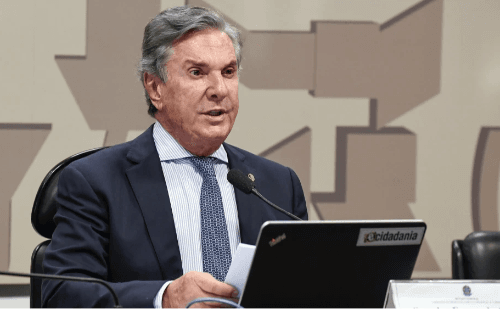Ex-presidente Collor deixa presídio e vai para prisão domiciliar