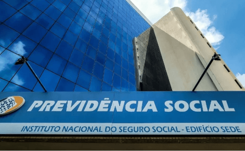 Descontos indevidos em benefícios do INSS afetam aposentados no Brasil