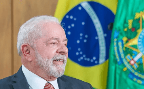 Lula troca comando da Previdência Social e anuncia novo ministro