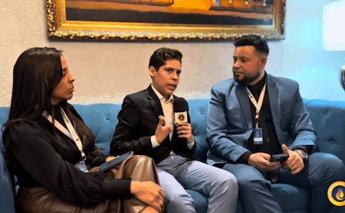 Miguel Oliveira, de 15 anos, chora ao ser impedido de pregar