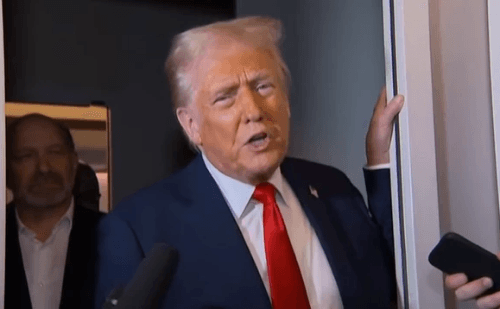 Trump declara que não busca novo mandato, mas questiona Constituição