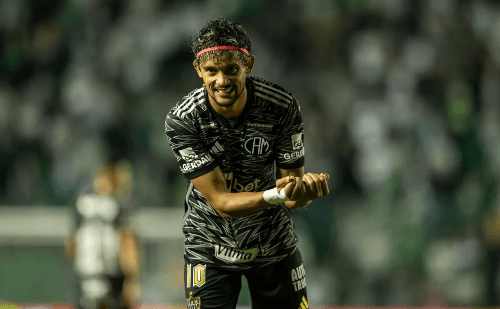 Atlético bate Juventude com gol de Scarpa e sai do Z4