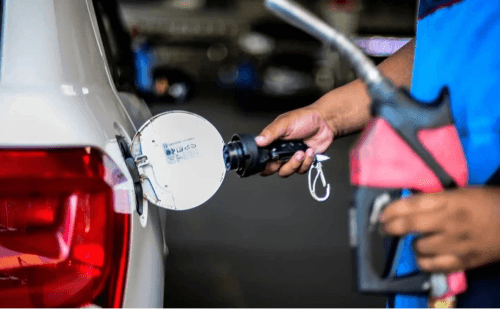 Nova queda no preço do diesel: valor vai a R$ 3,27