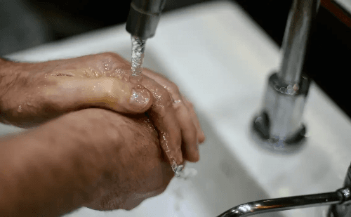 Mortes por infecções podem chegar a 3,5 milhões até 2050, alerta OMS