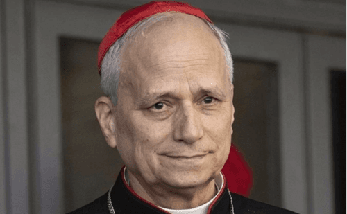 Papa Leão XIV fala com jornalistas e defende comunicação sem ódio