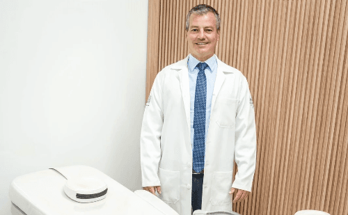 Maio Roxo alerta moradoras sobre prevenção aos miomas