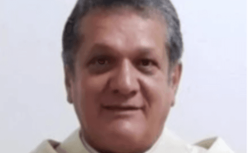 Padre é sentenciado por importunação sexual após crime em casa paroquial